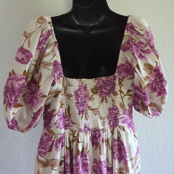 ✨ Abercrombie and Fitch Emerson purple floral size sold out - Picture 6 of 7